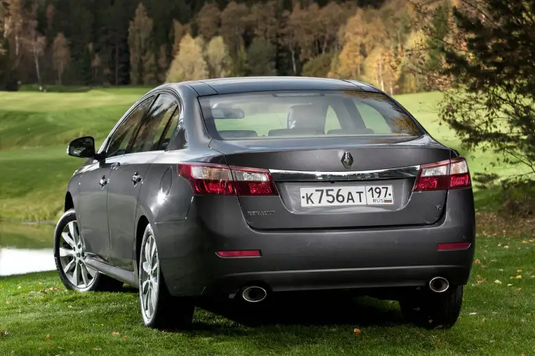 تعمیرگاه تخصصی رنو لتیتود باغستان شرقی